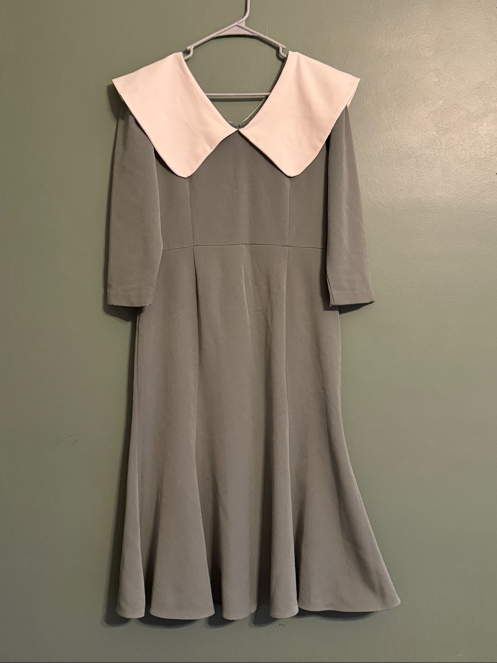 Marisol Sage Green with White Peter Pan Oversized Collar Dress Med
